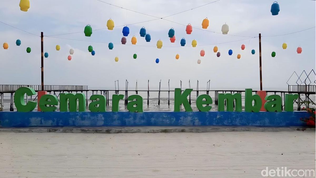 Pantai Cemara Kembar Serdang Bedagai